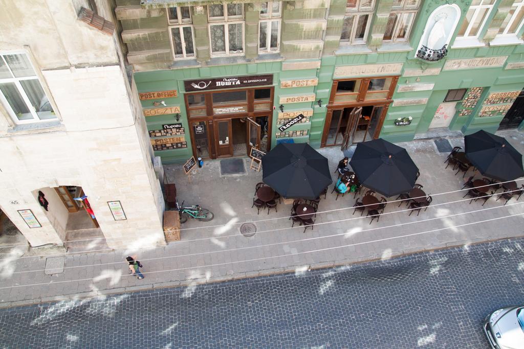 Eva Stories Movie Apartment on Rynok Square Lemberg Exterior foto